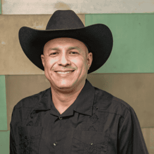 Picture of Roberto Benavides